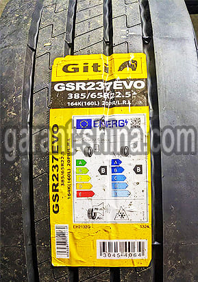 Giti GSR237 Evo (рулевая) 385/65 R22.5 164K(160L) 20PR - Фото протектора с этикеткой детально